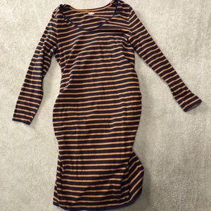 Old Navy maternity dress